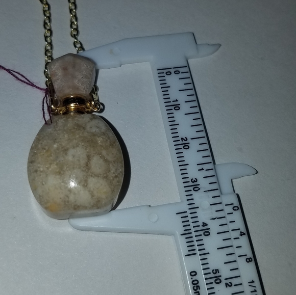 New Fossilized coral essential oils - Picture 3 of 9